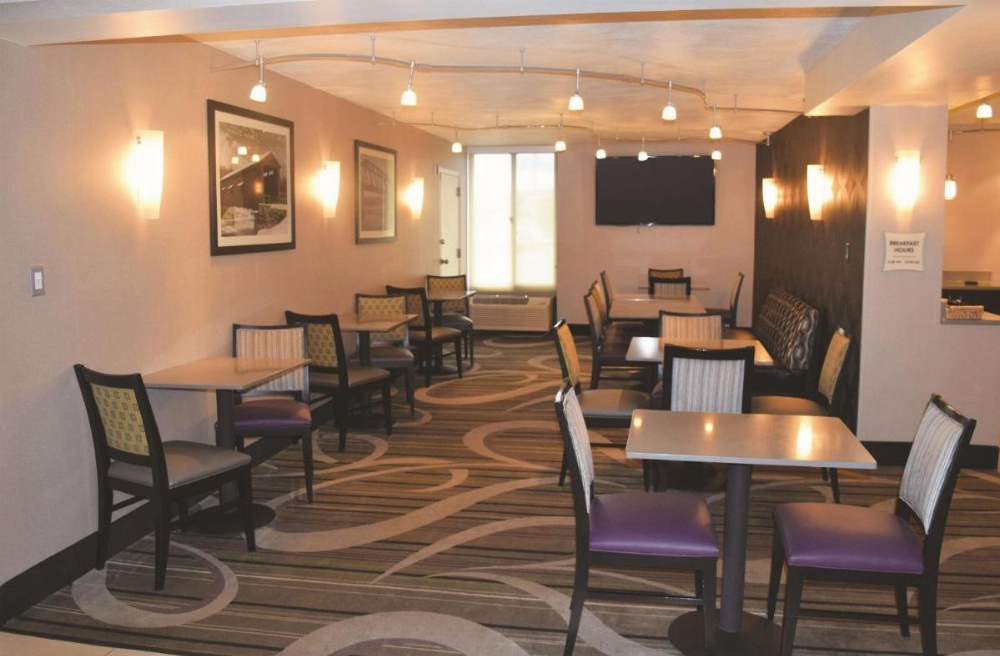 La Quinta Inn & Suites by Wyndham Binghamton - Johnson City Image 17