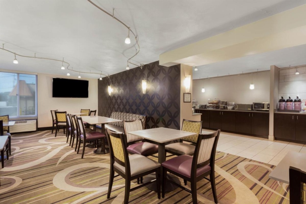 La Quinta Inn & Suites by Wyndham Binghamton - Johnson City